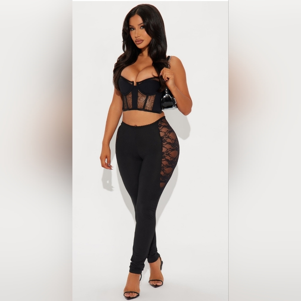 Beneath The Thorns Lace Legging - Black Size L